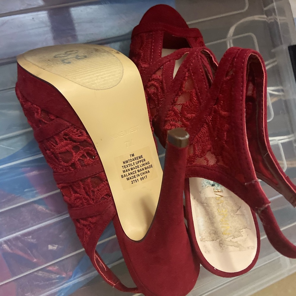 Nine West heels women size 7.5 never been used